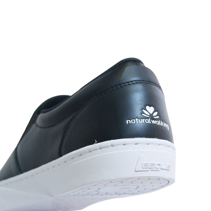 League Ordinary U Black/White Slip On Pria