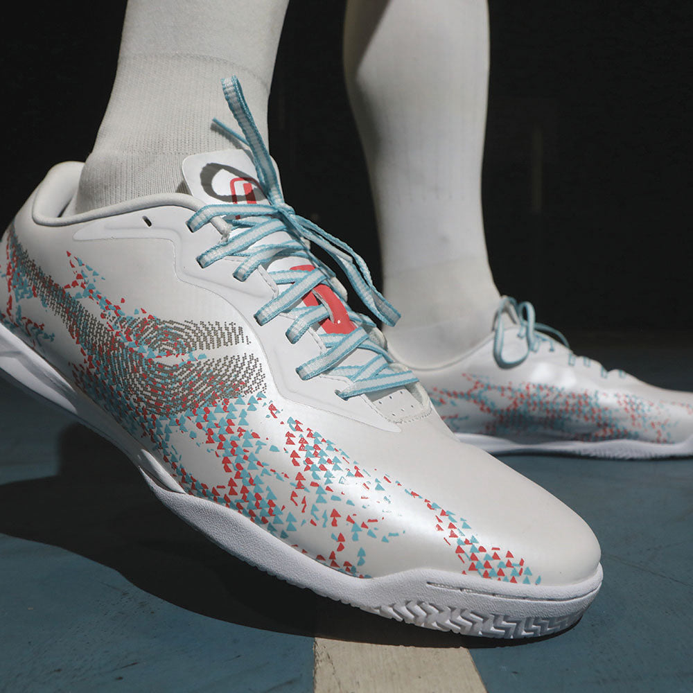League Electro White/Grey Sepatu Futsal Pria